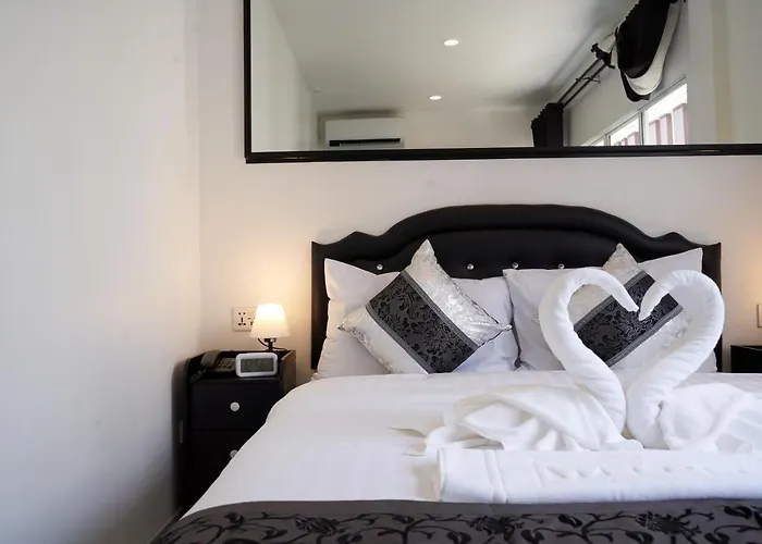 Thonglor Hotel