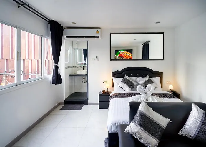 Hotel Thonglor 4*