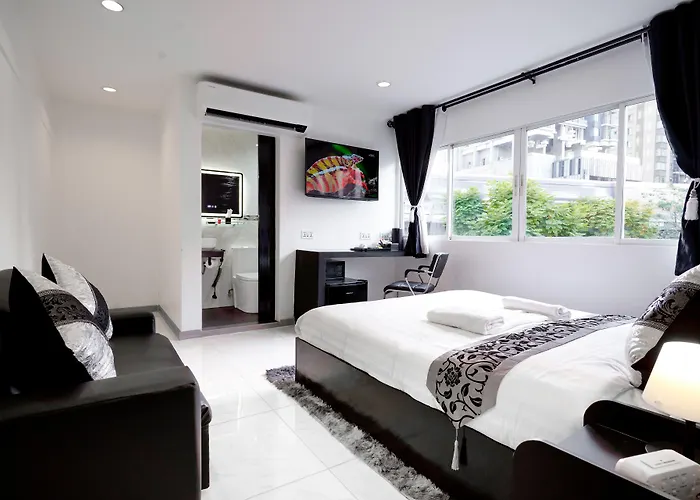 Thonglor Hotel 4*