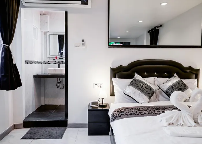 Thonglor Hotel 4*