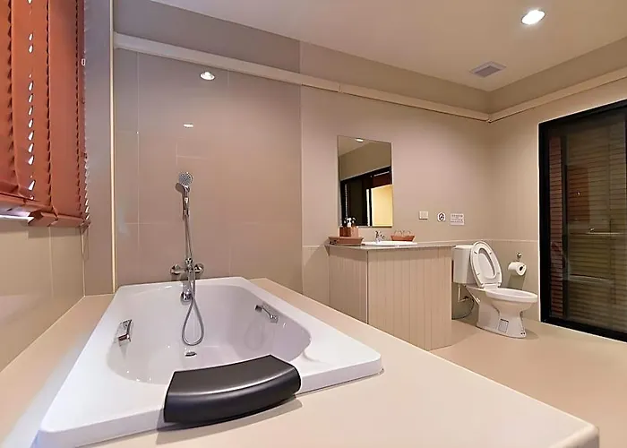 Hotel Thonglor 4*